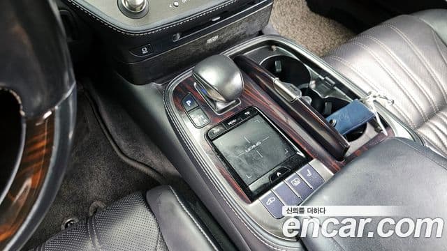 لكزس LS500 5الجيل 3.5 فاخر دفع رباعي