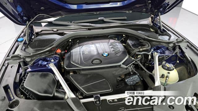 بي إم دبليو 5 (G30) 520d M سبورت