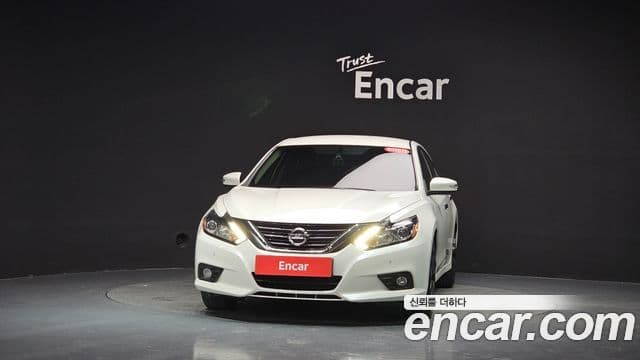 نيسان 2.5 L33