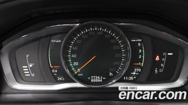 فولفو XC60 D3 1الجيل