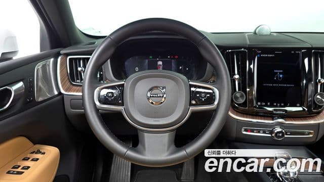 فولفو XC60 2الجيل B5