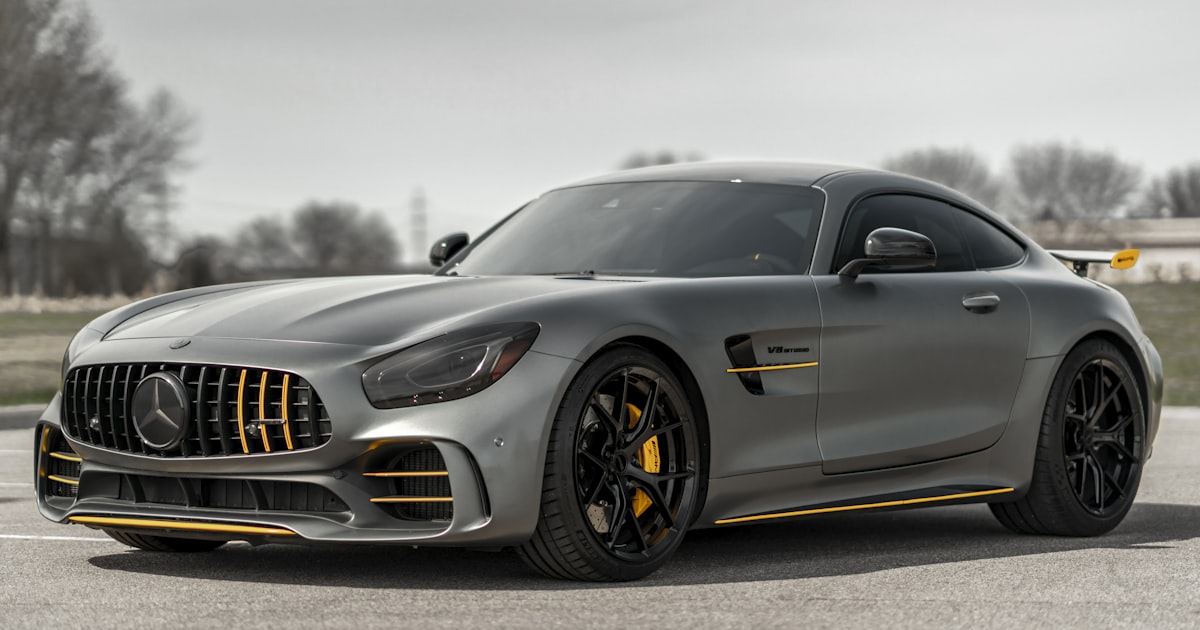 جينيسيس G80 سيدان فاخرة من كوريا